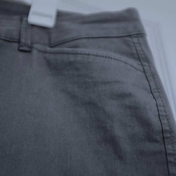 COPY - Old Navy grey Pixie Mid Rise pants size 14 - Picture 5 of 10